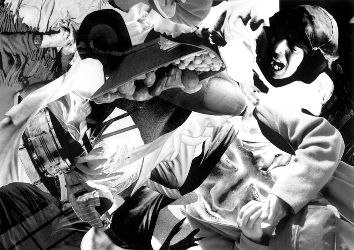 La machacó en morteros indomables, 2011. Collage sobre papel, 29 × 40 cm